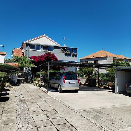 Apartments Ante ตรีบูนย์ ภายนอก รูปภาพ