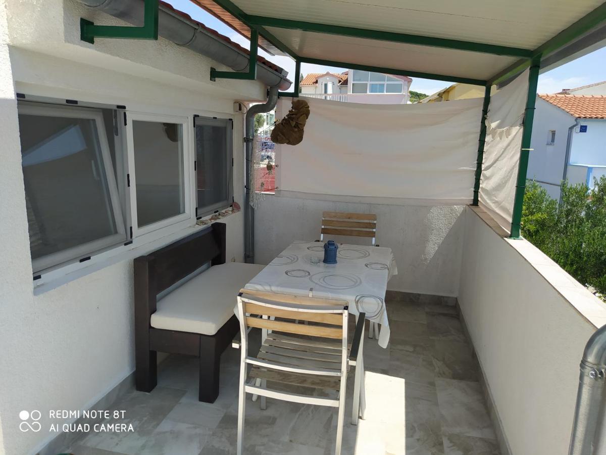 Apartments Ante ตรีบูนย์ ภายนอก รูปภาพ