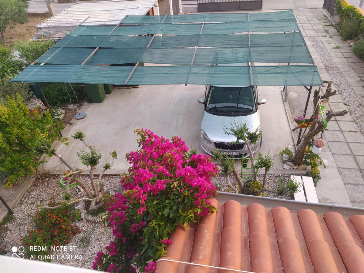 Apartments Ante ตรีบูนย์ ภายนอก รูปภาพ