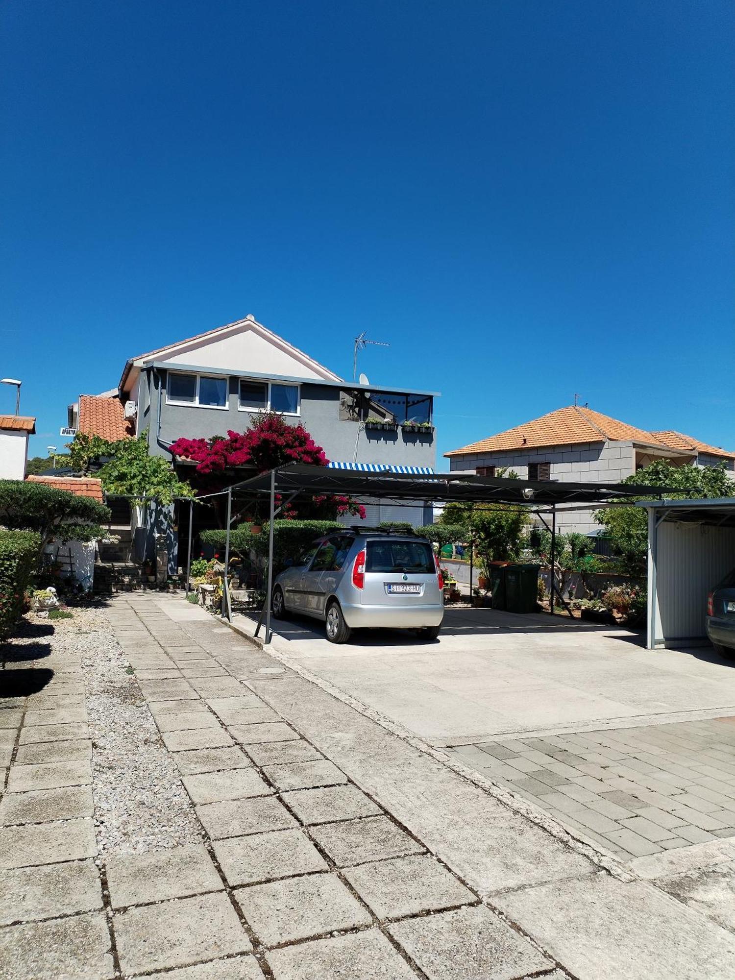 Apartments Ante ตรีบูนย์ ภายนอก รูปภาพ